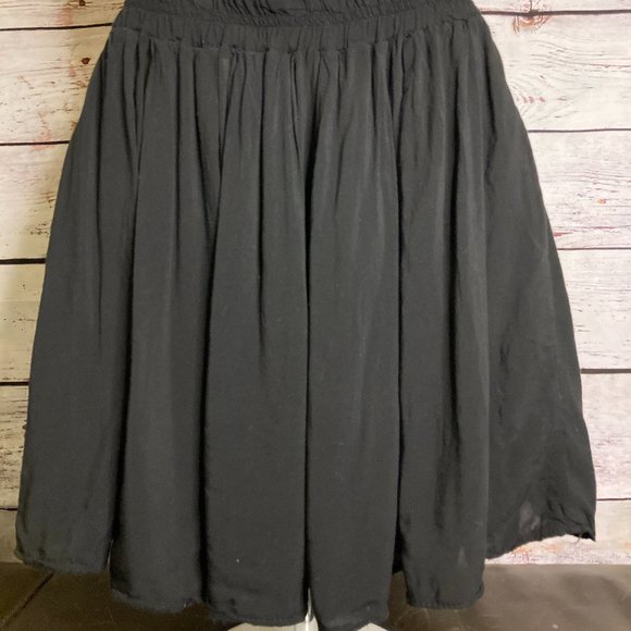 Brandy Melville | Black Dirndl Skirt | OS - Picture 3 of 7